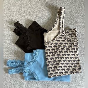 Bundle of 3 tank tops
